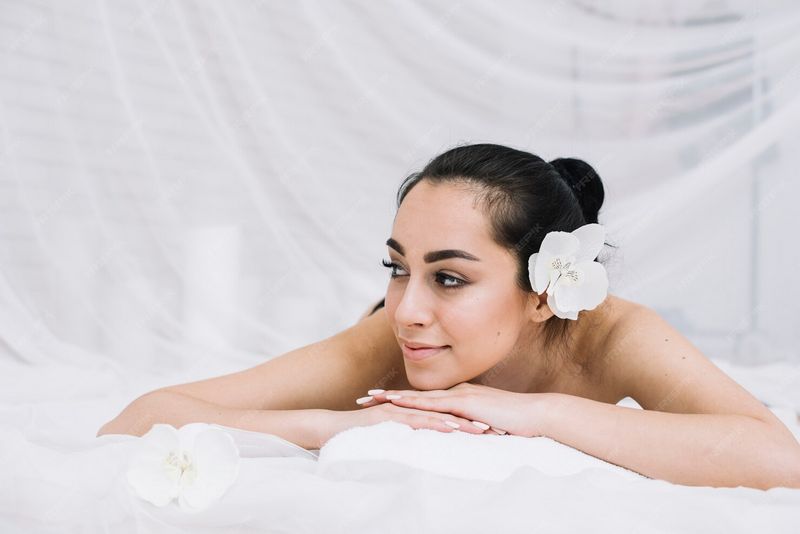 Aquí tiene algunos puntos a tener en cuenta al recibir un masaje relajante: